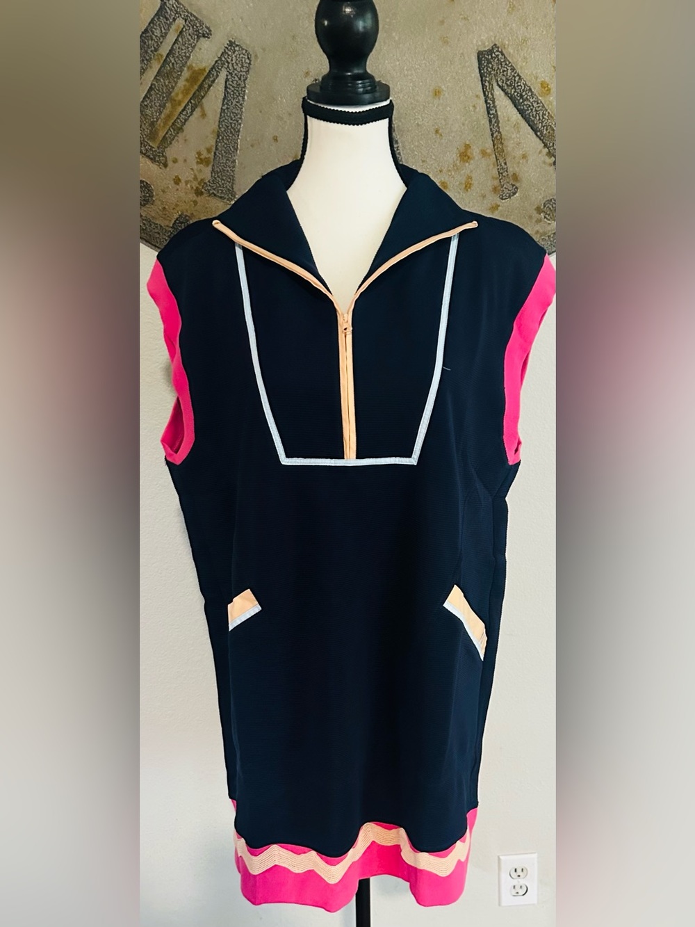 Sleeveless Navy Colorblock Zip-Front Dress with Pink Accents